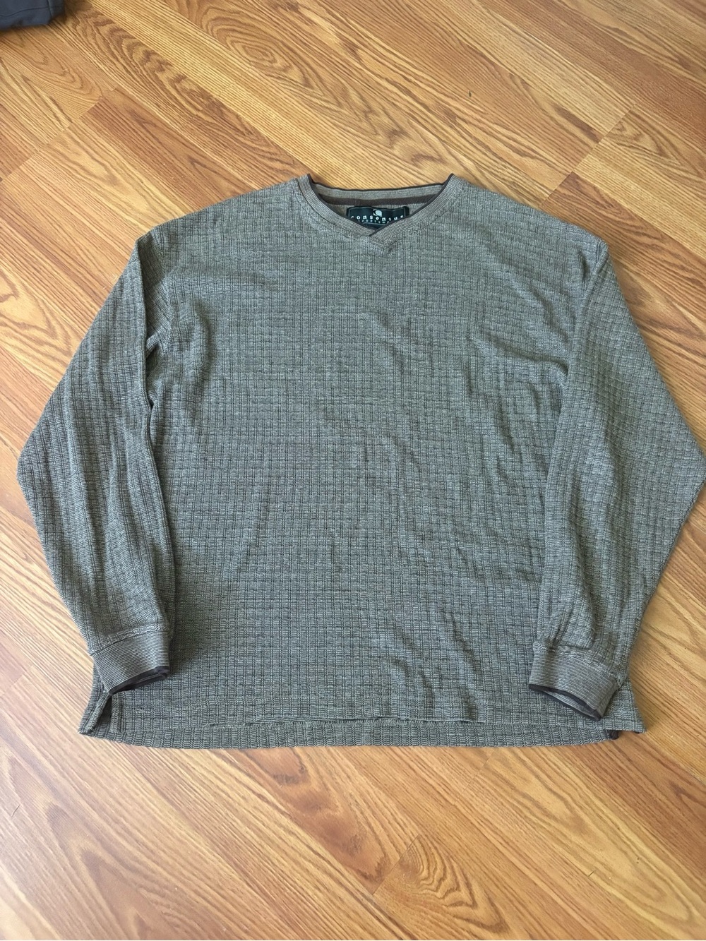 Men's Long-Sleeve Waffle V-Neck Shirt - Olive Brown